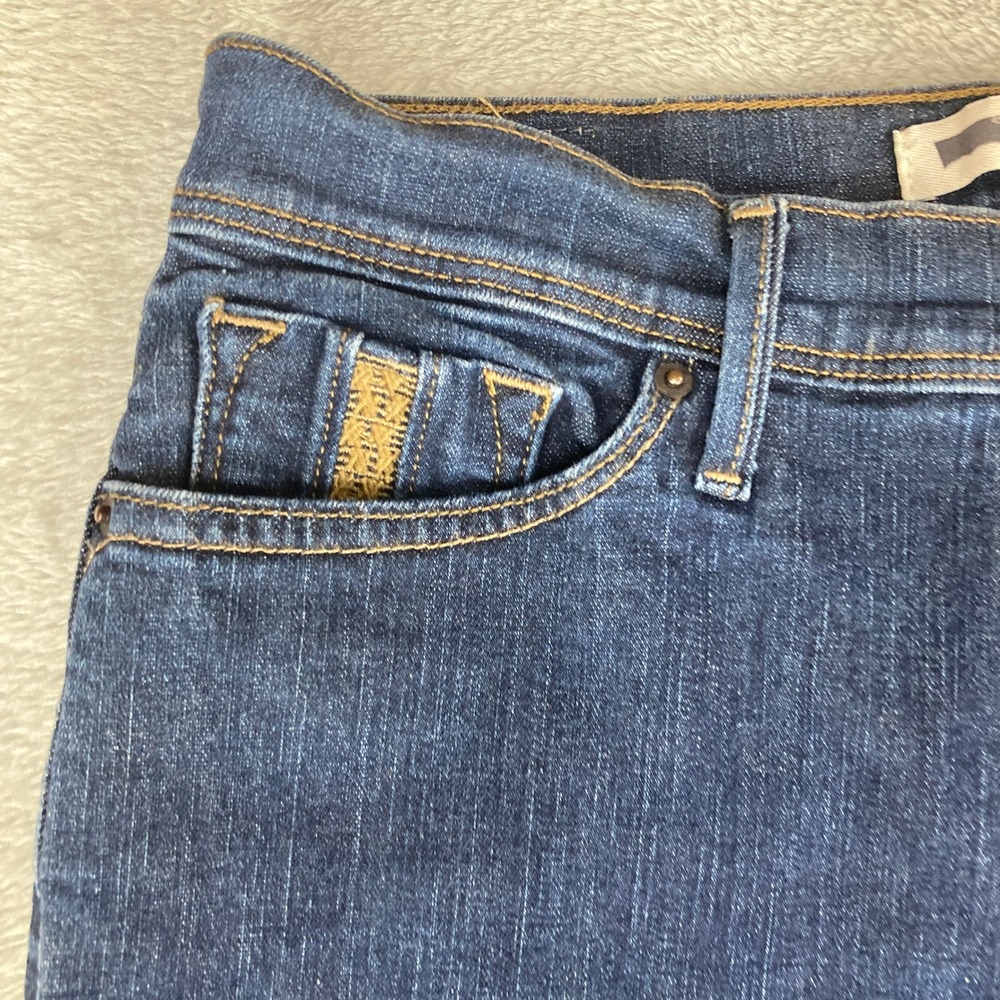 Levi's Women's 512 Perfectly Slimming Straight‎ Leg Jeans Dark Wash Size 10 - Picture 3 of 16
